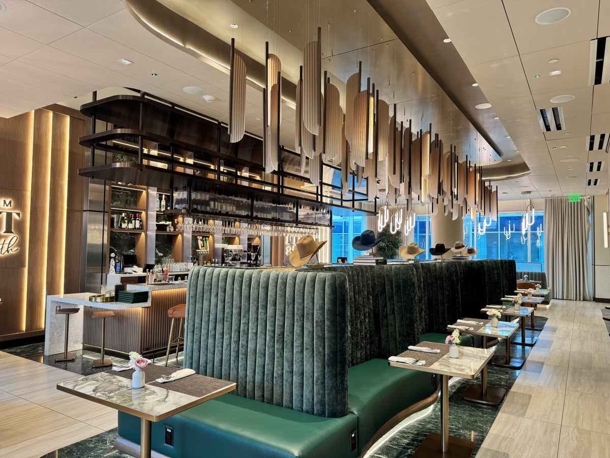 Plaza Premium First DFW Dining Room Bar View