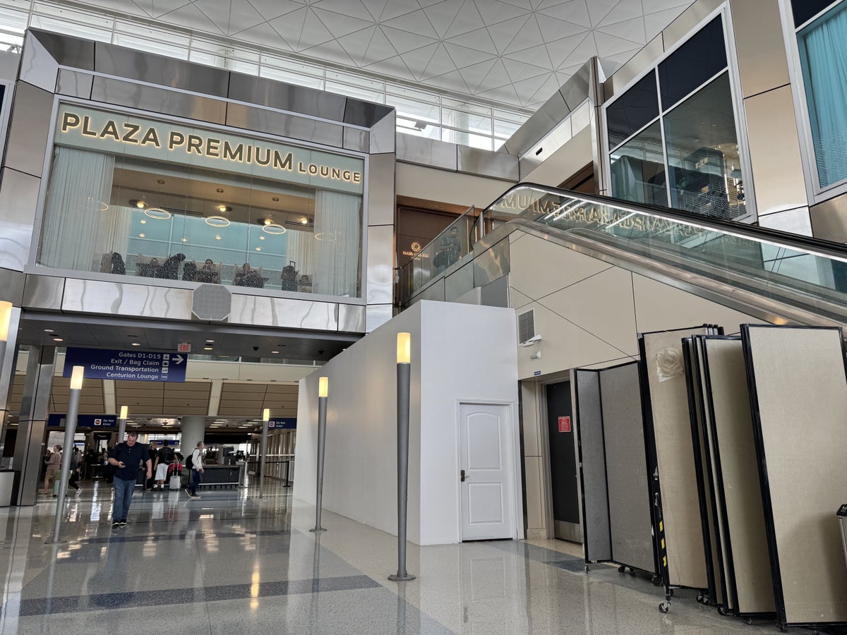 Plaza Premium First DFW Lounge Exterior