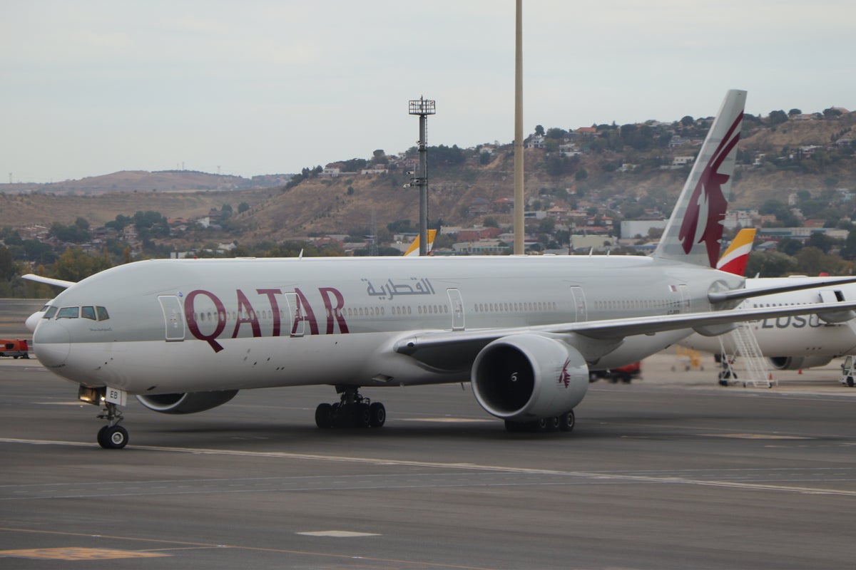 Qatar Airways B777 turning at MAD Qatar Airways B777 turning at MAD