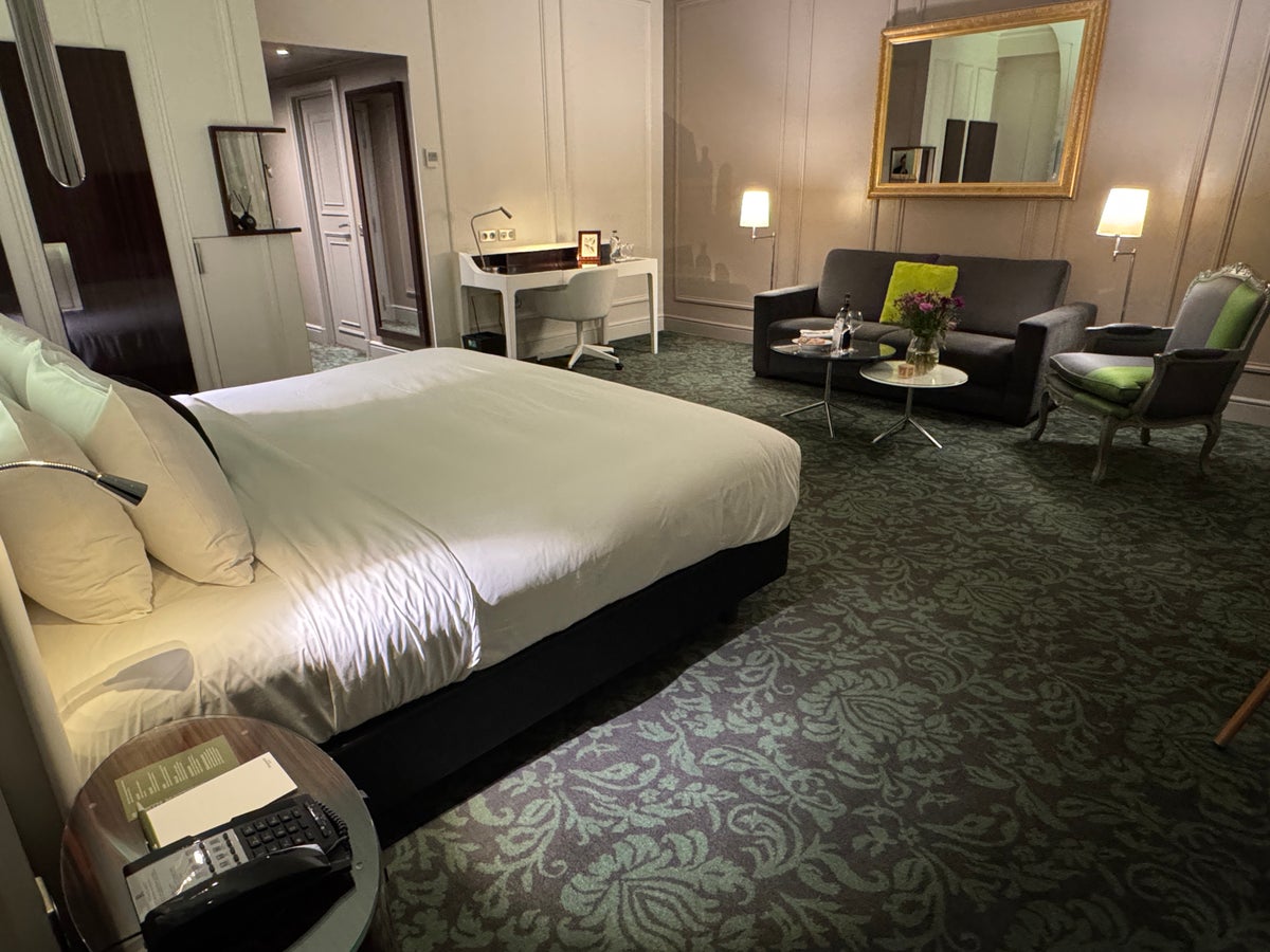 Renaissance Paris Nobel Tour Eiffel Hotel family suite from window