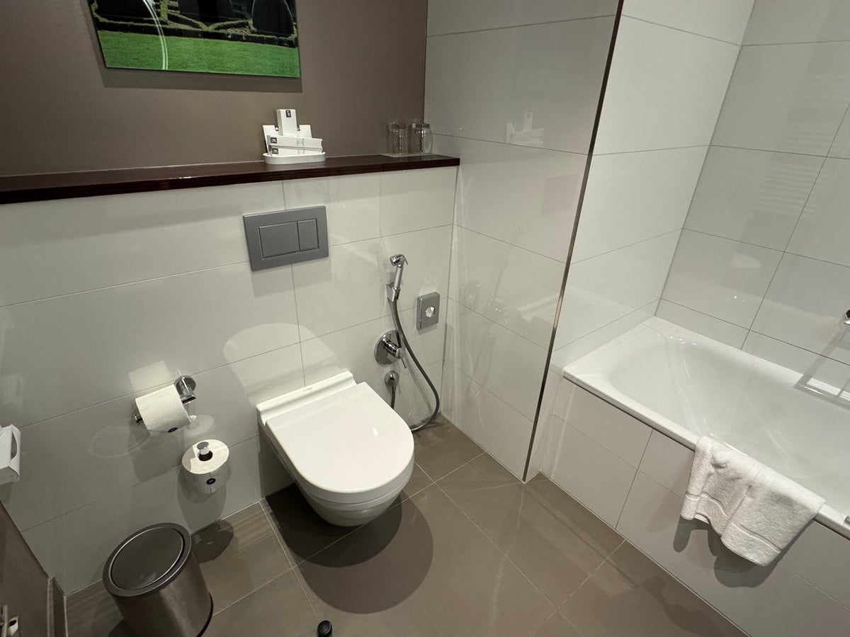 Renaissance Paris Nobel Tour Eiffel Hotel family suite toilet