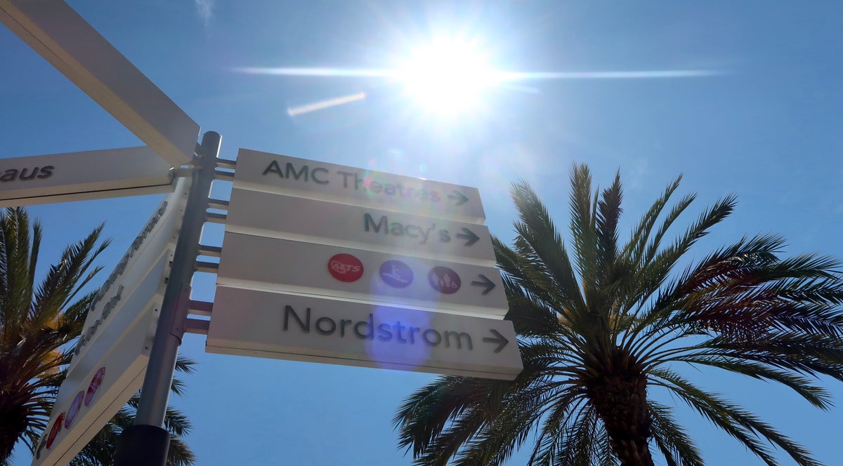 Retail Store Mall Signage Upgraded Points LLC 3