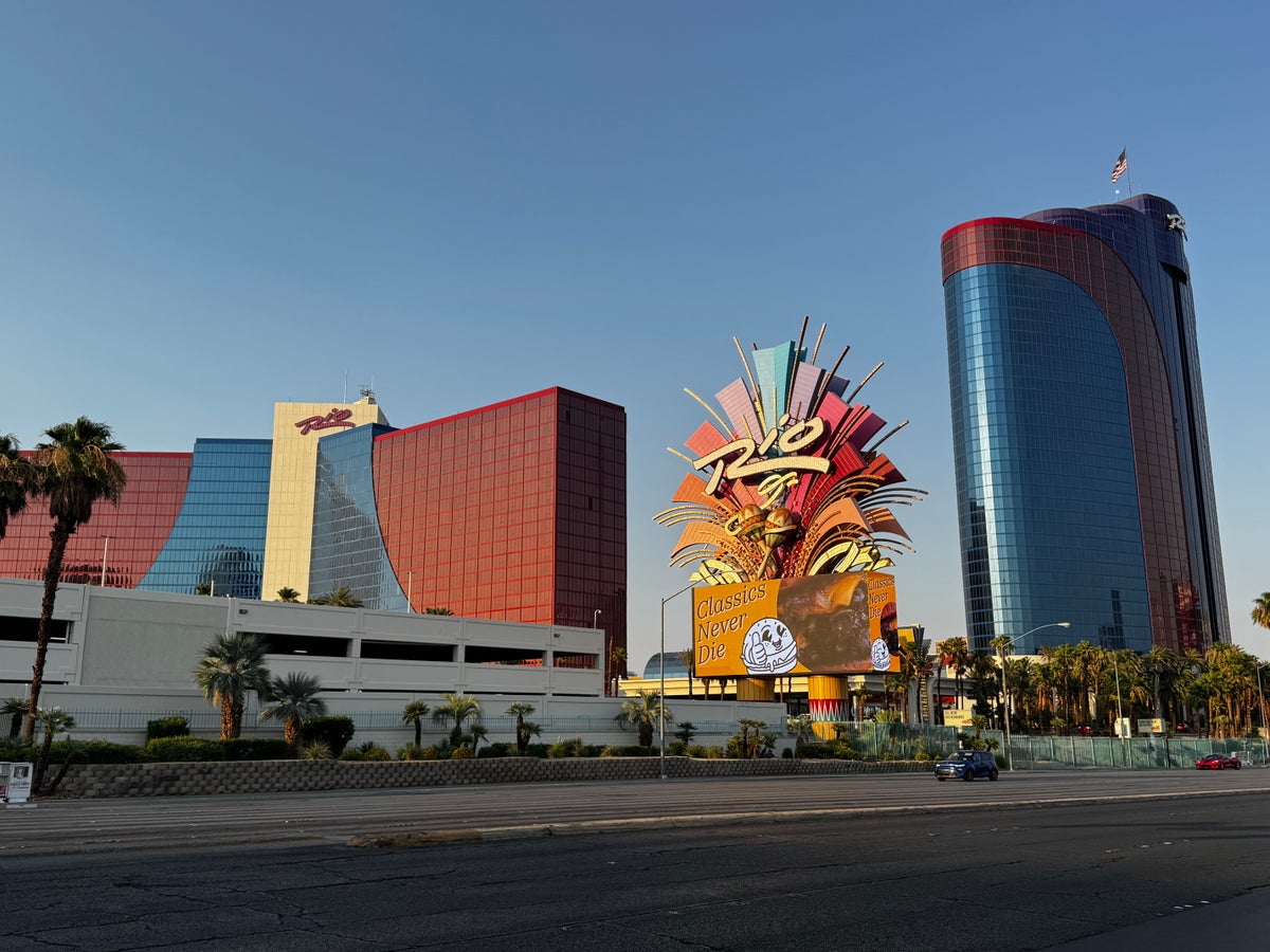 Rio Hotel Casino Las Vegas full view