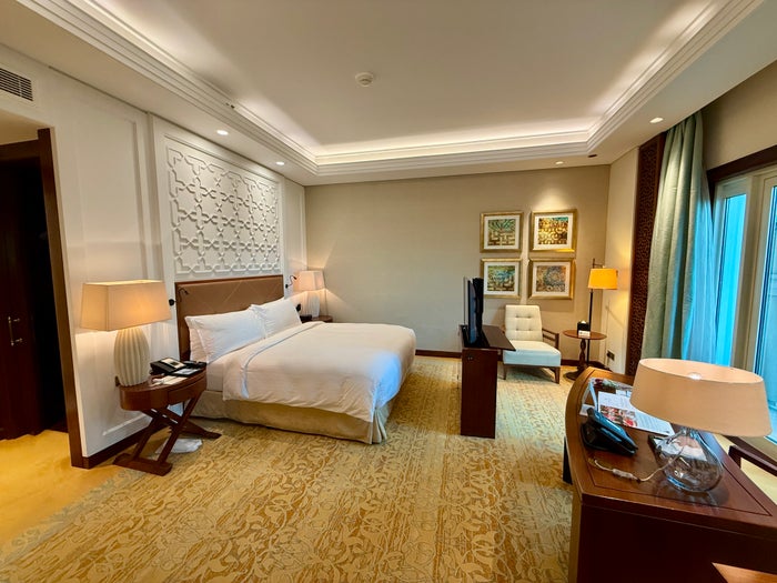 Ritz Carlton Dubai Suite Bedroom