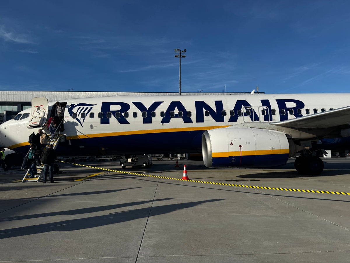 Ryanair Boeing 737 800 deplaining closeup in Tallinn