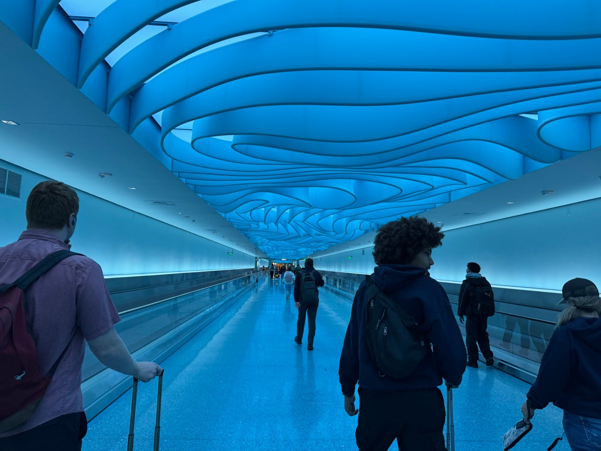 SLC Concourse B Tunnel SLC Concourse B Tunnel