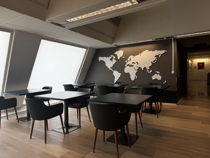 Sala VIP Lounge Bilbao Dining Area