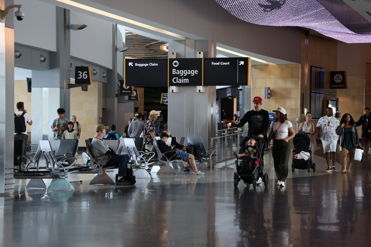San Diego Airport Baggage Claim Signage Upgraded Points LLC 3