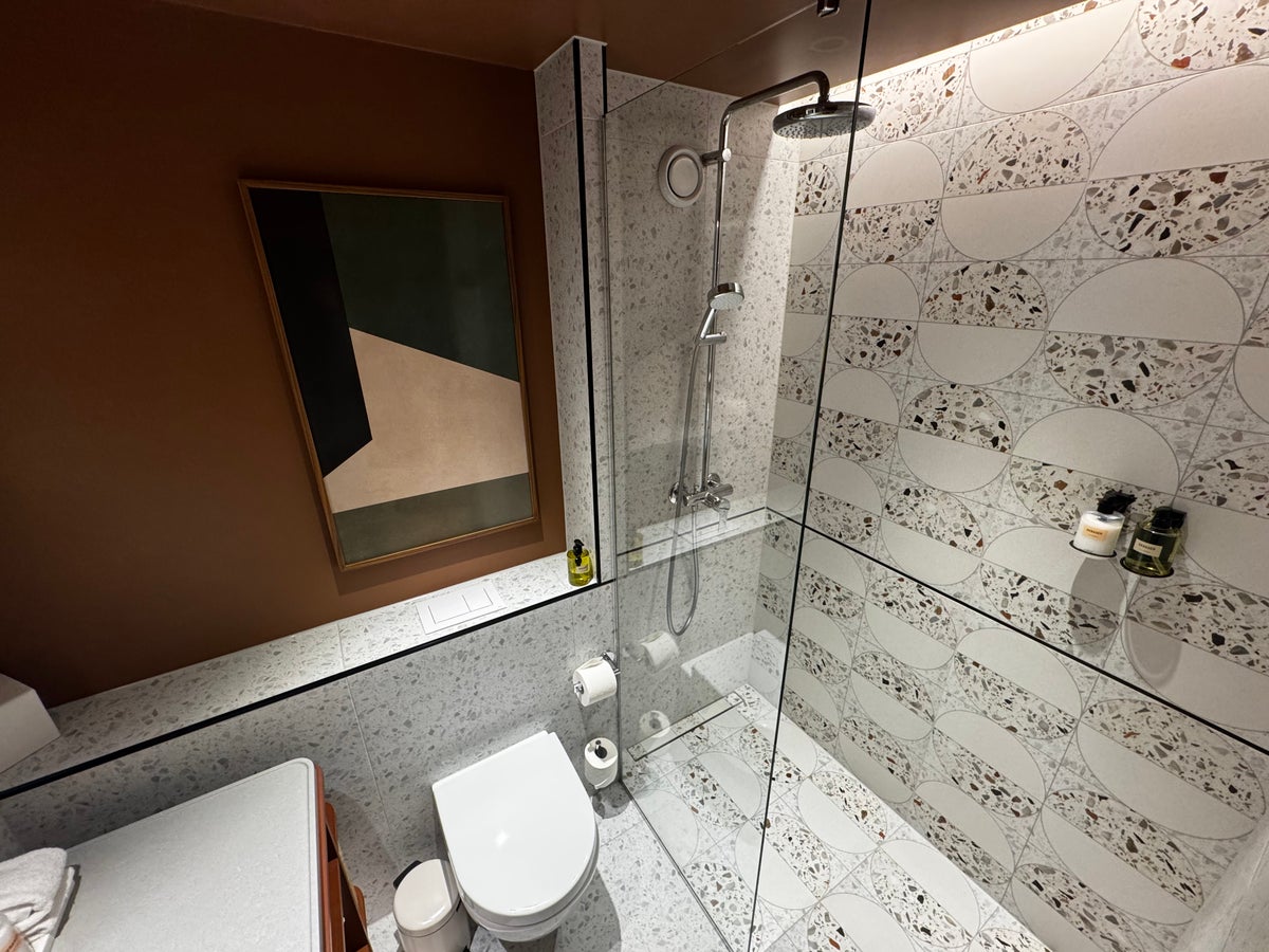 Sheraton Stockholm Hotel bathroom