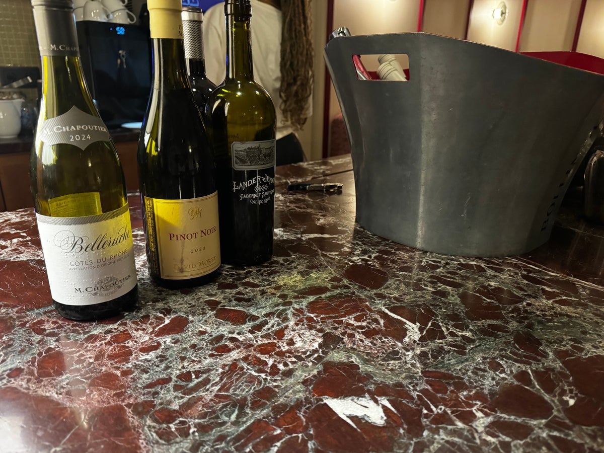 Sheraton Stockholm Hotel lounge happy hour