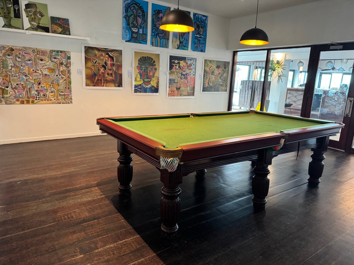 Sheraton Tokoriki Island Billiards room with full size snooker table local artwork