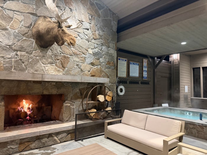 Snowpine Lodge Hot Tubs