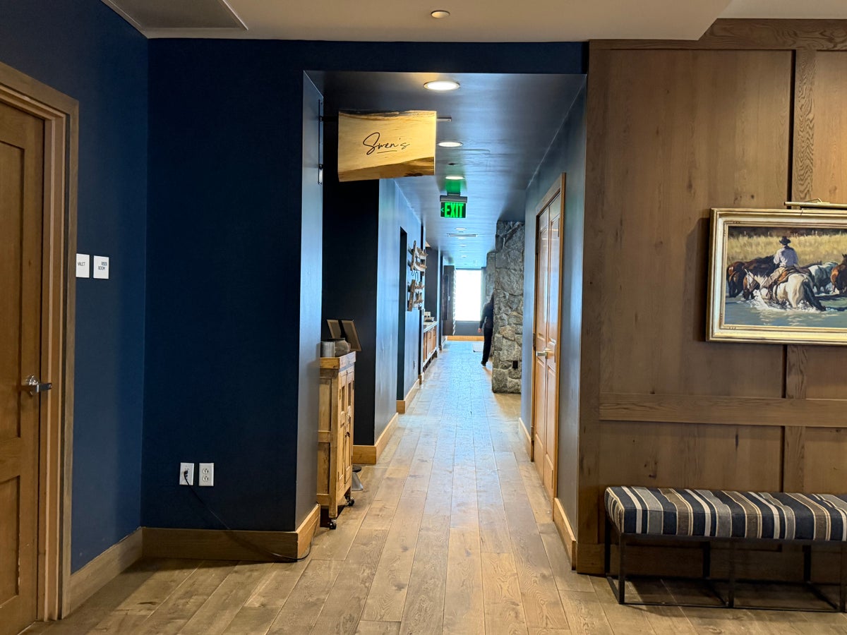 Snowpine Lodge Svens Restaurant