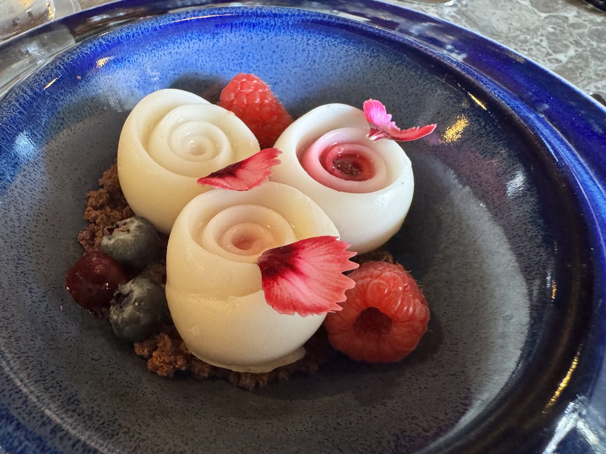 Sofitel Bogota Victoria Regia Basilic Dessert