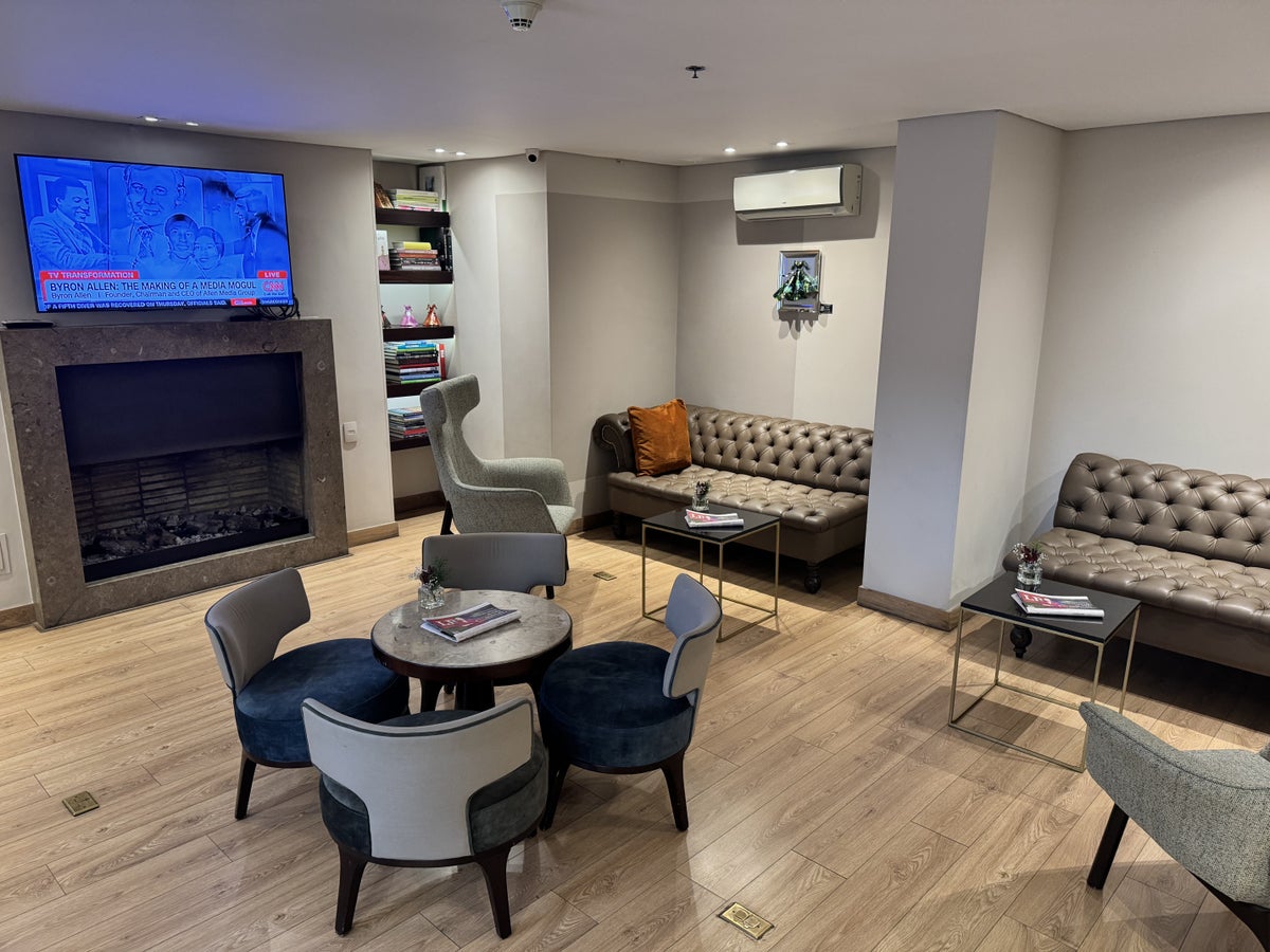Sofitel Bogota Victoria Regia Lounge Fireplace