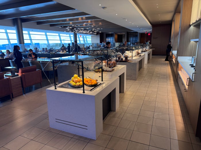 Soho Lounge JFK buffet Soho Lounge JFK buffet