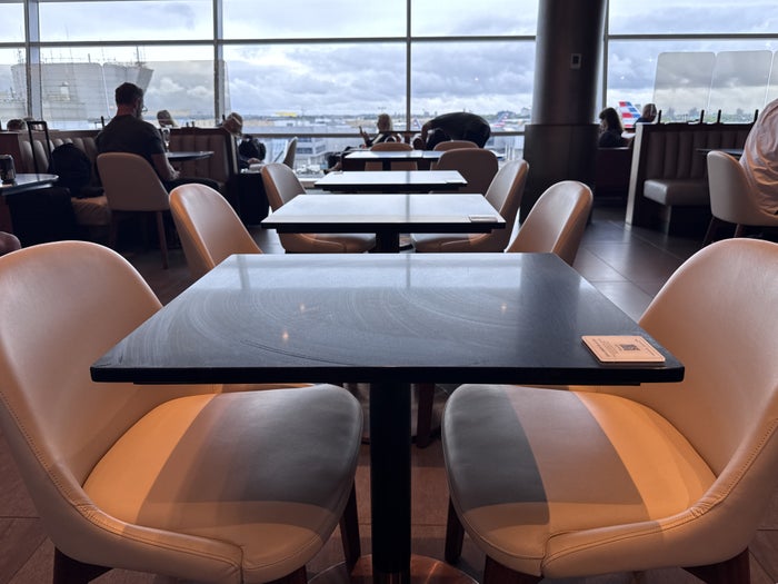 Soho Lounge JFK dining table