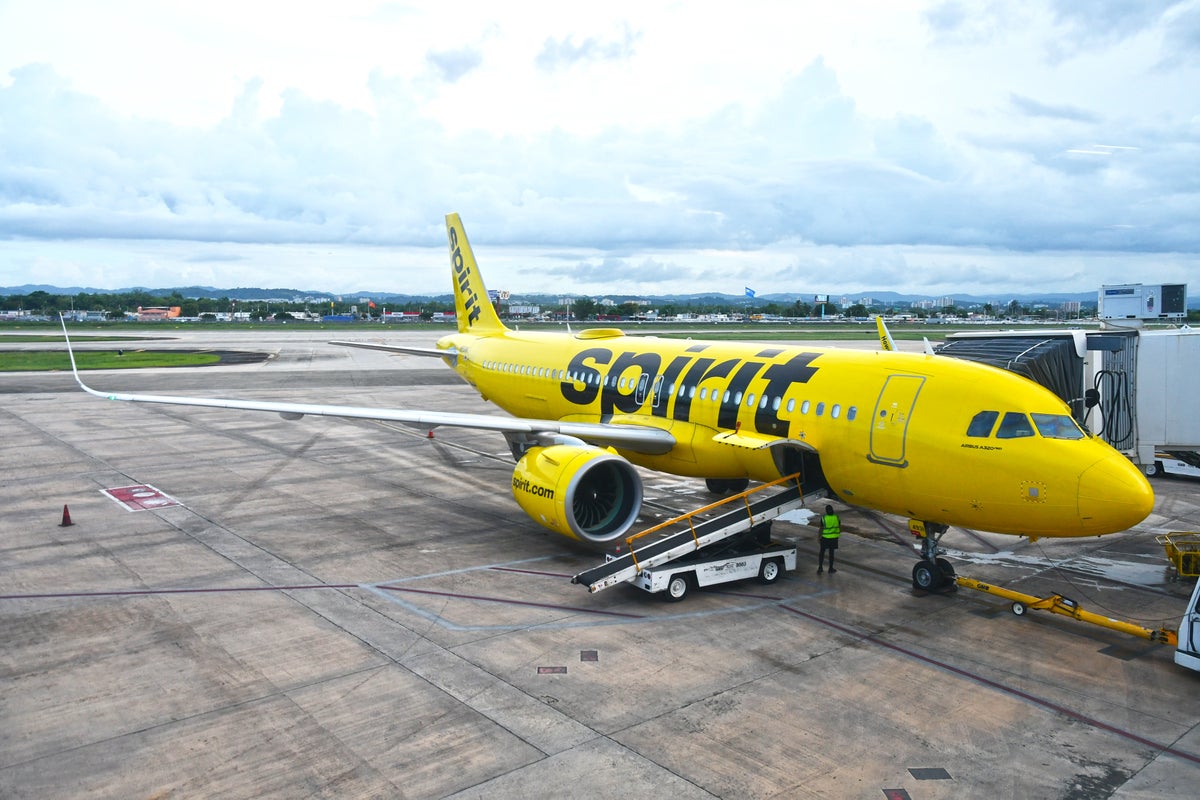 Spirit A320neo docked SJU