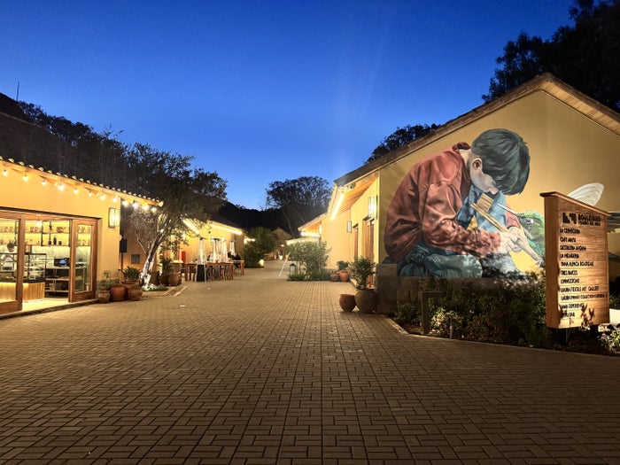 Tambo del Inka Marriott Luxury Collection Exterior Walkway