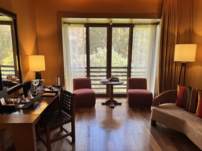 Tambo del Inka Marriott Luxury Collection Room Seating Area
