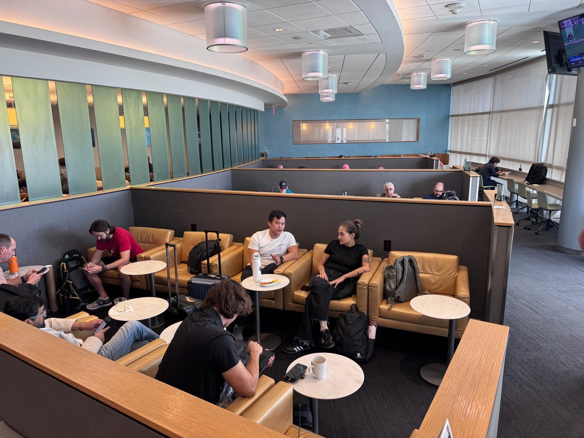 The Club LAS seating