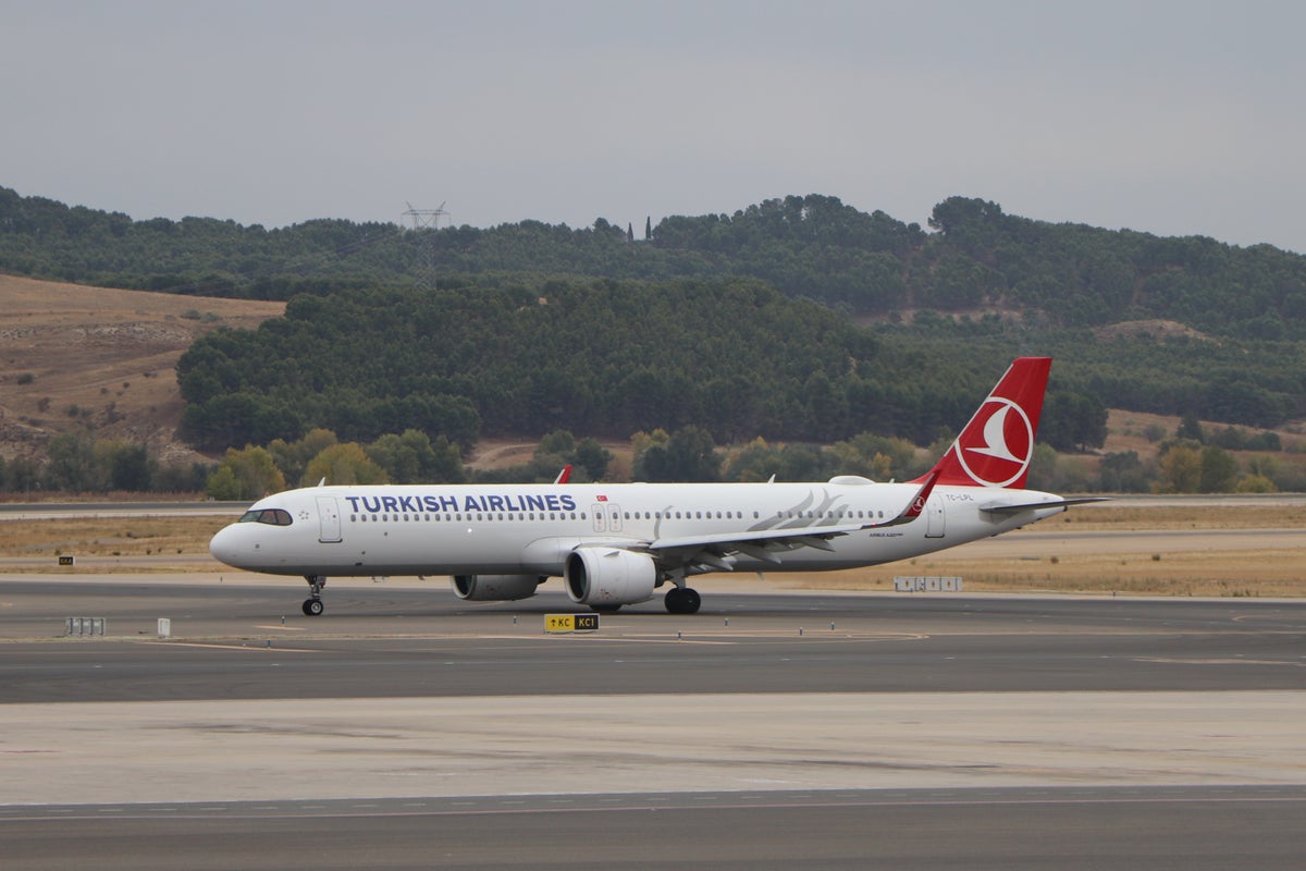 Turkish Airlines A321 200 plane taxiing at MAD