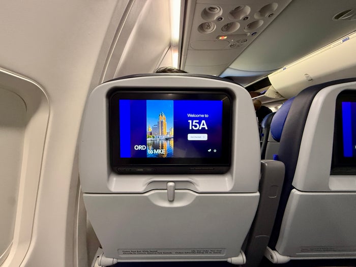 United 737 800 Seatback IFE Welcome