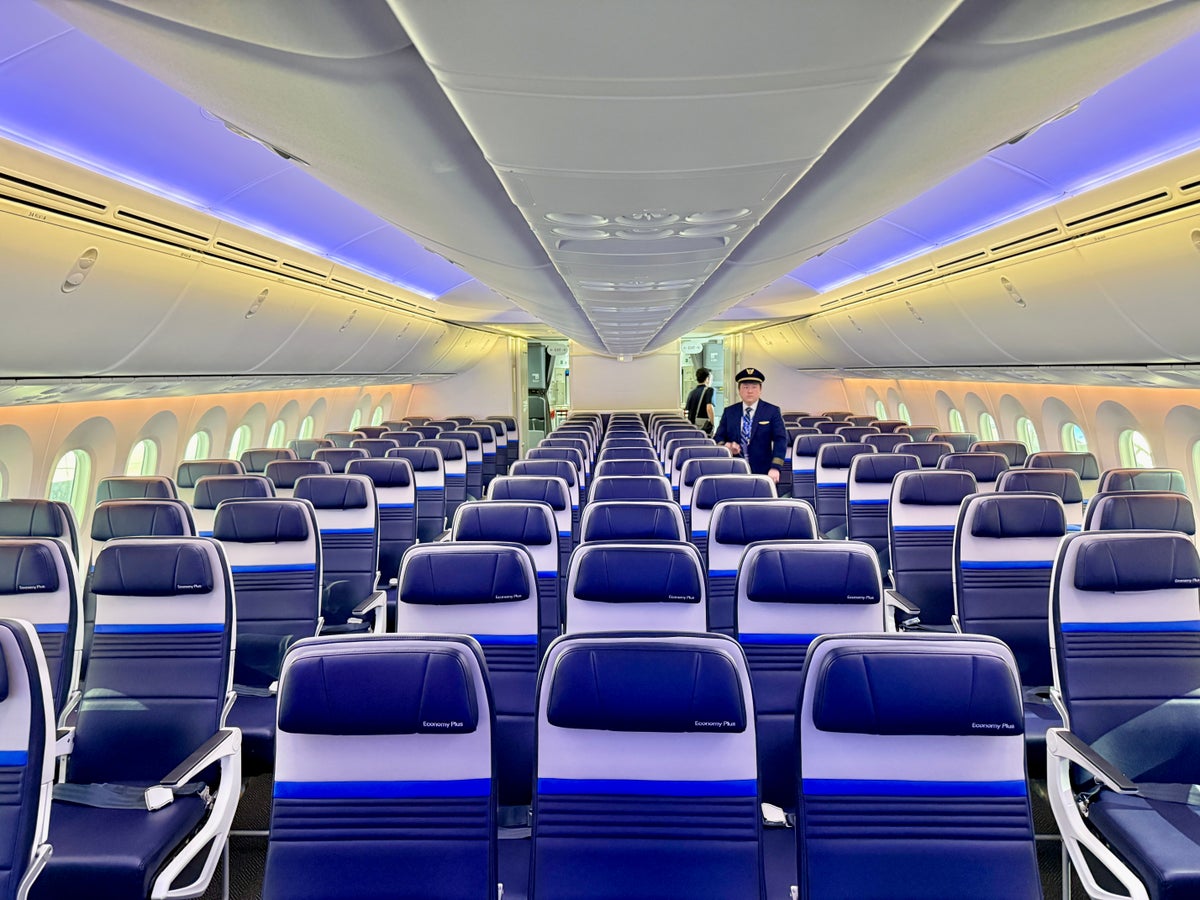 United 787 9 Elevated Economy Seat Rows From Front