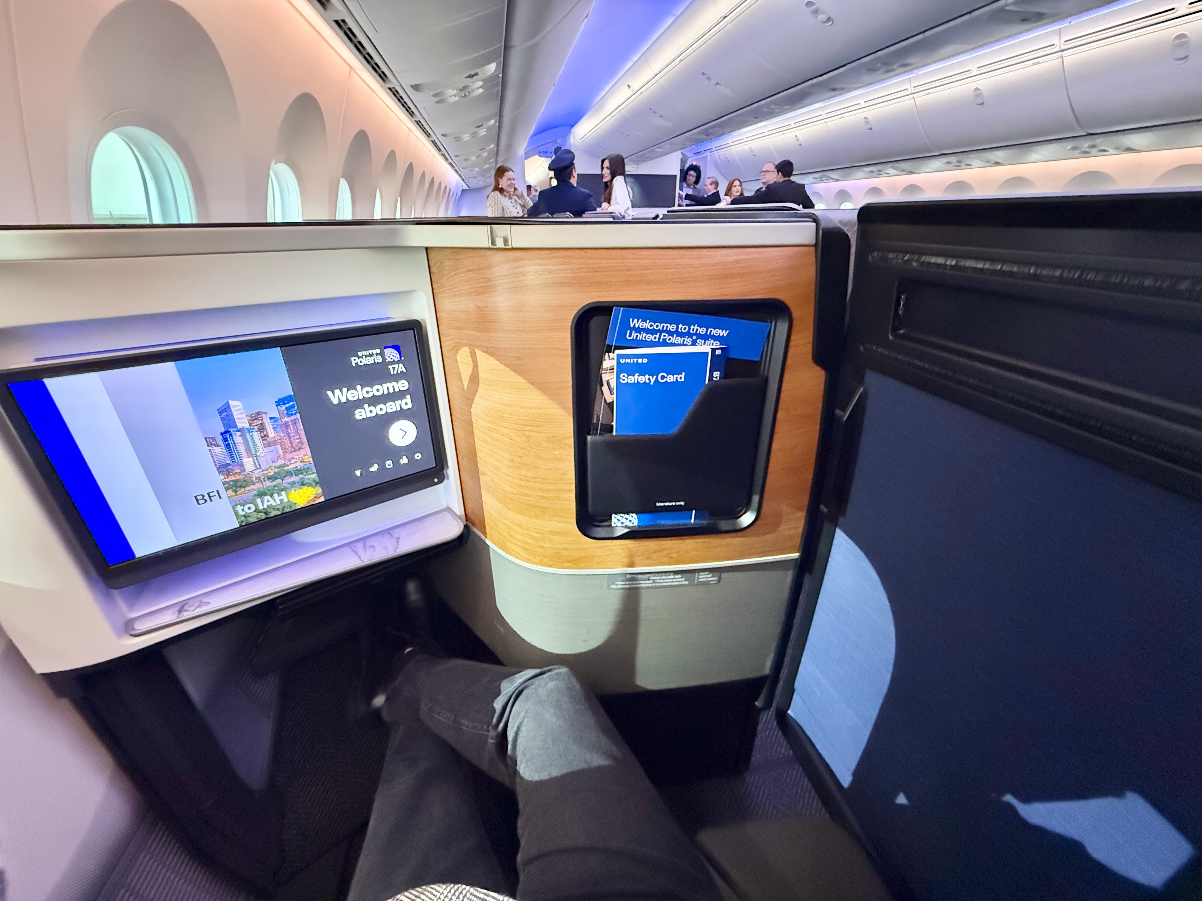 United Polaris Doors, EWR Improvements, SFO Parallel Landings, and More Airline News