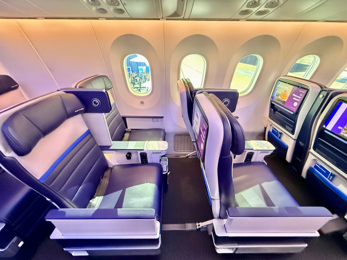 United 787 9 Elevated Premium Plus Seats From Above Wide Angle
