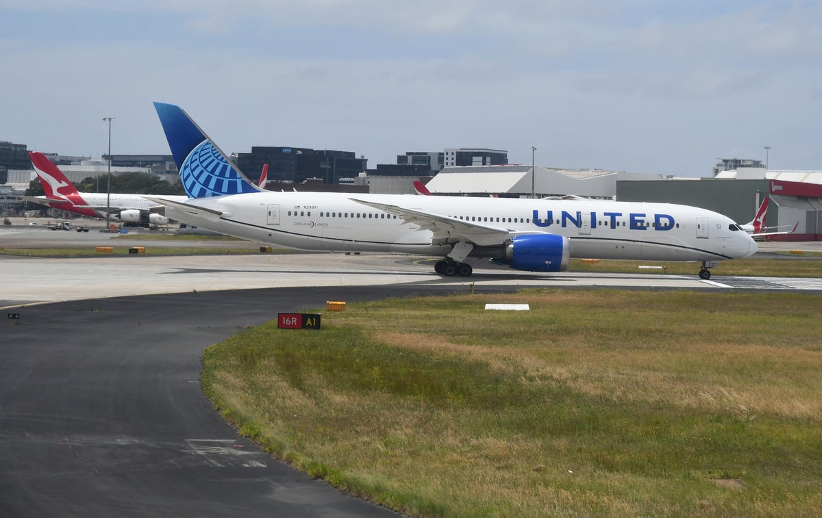 United B787 9 Qantas SYD
