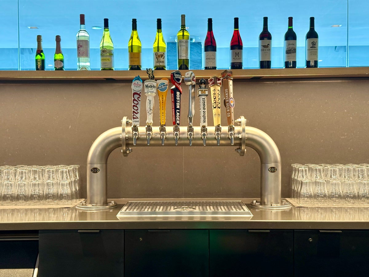 United Club Denver B West Draft Beers