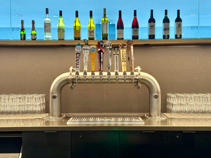 United Club Denver B West Draft Beers United Club Denver B West Draft Beers