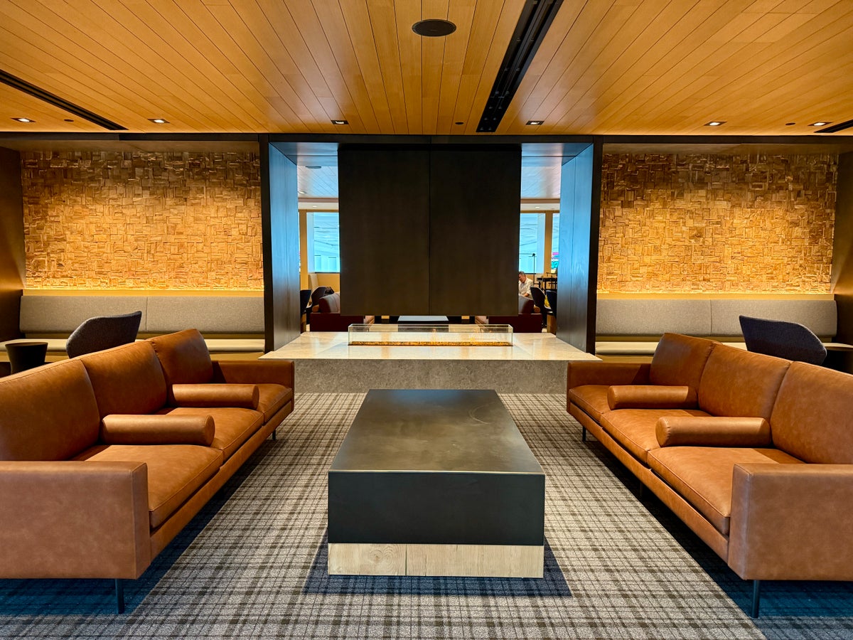 A Brand-New United Club Opens This Week in Denver. Here’s Your First Look.