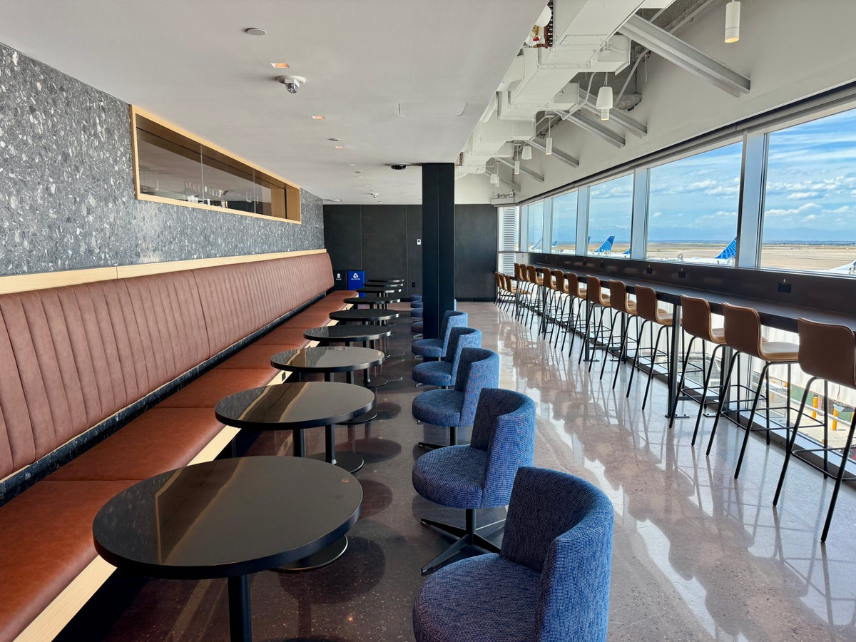 United Club Denver B West Level 3 Banquette Window Seating
