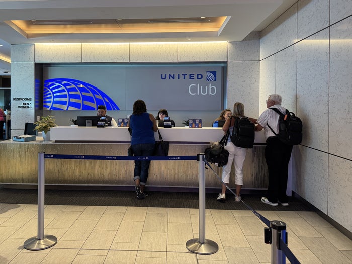 [Expired] Earn 90K Miles With an Elevated Welcome Offer on the United Club Card