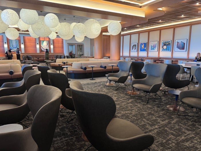 United IAH Terminal B North United Club Moonshot Lounge seats