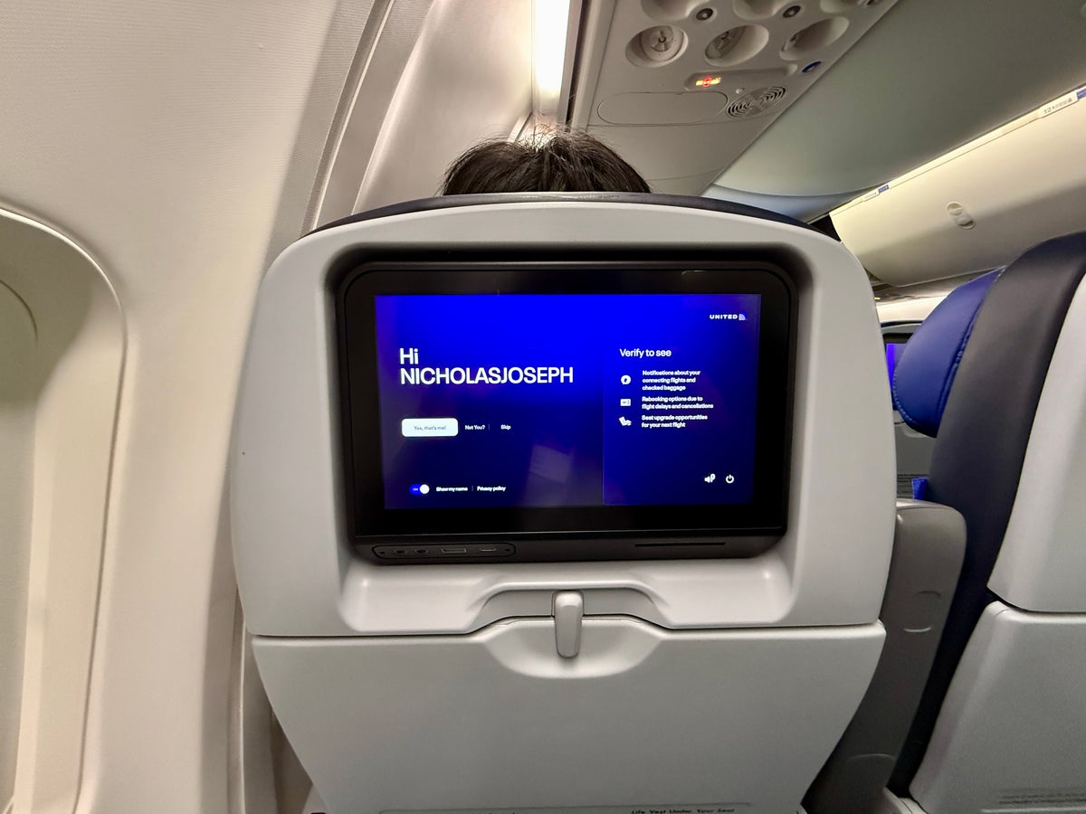 United Starlink 737 800 Seatback Personalization