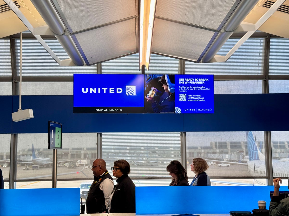 United Starlink Gate Branding