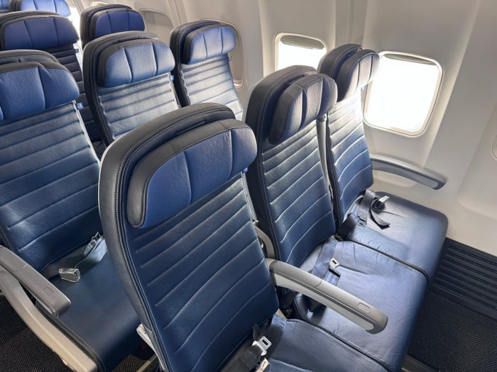 United economy seats MCO IAH