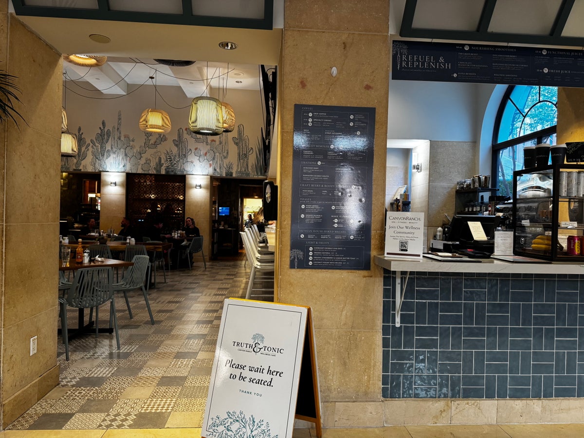 Venetian Las Vegas Truth and Tonic gym cafe entrance
