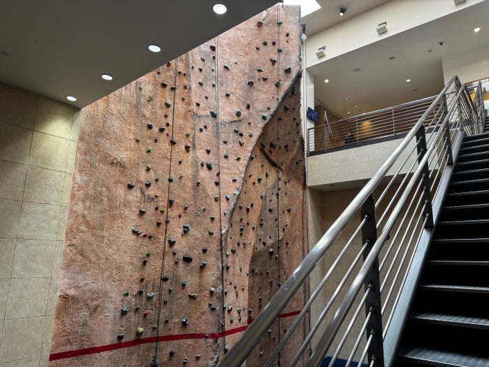 Venetian Las Vegas gym climbing wall Venetian Las Vegas gym climbing wall
