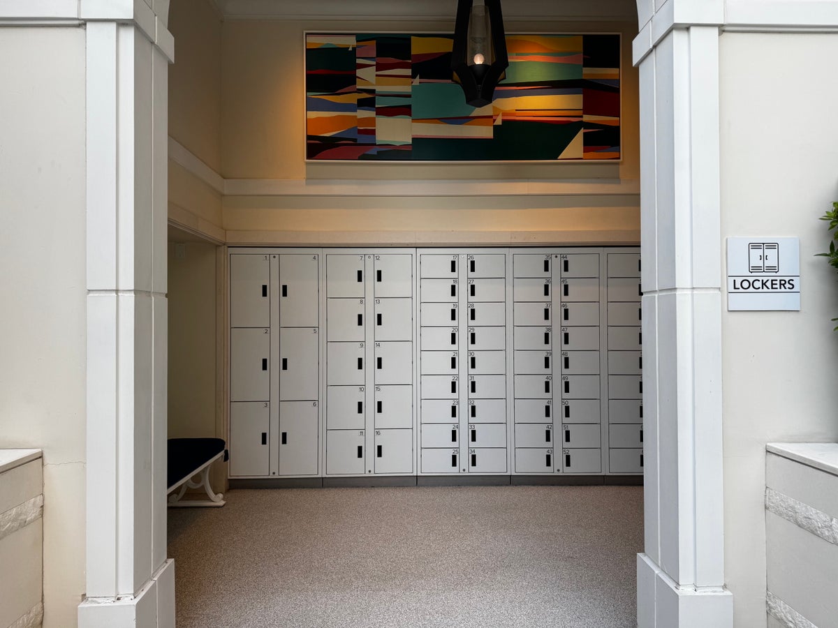Venetian Las Vegas pool lockers