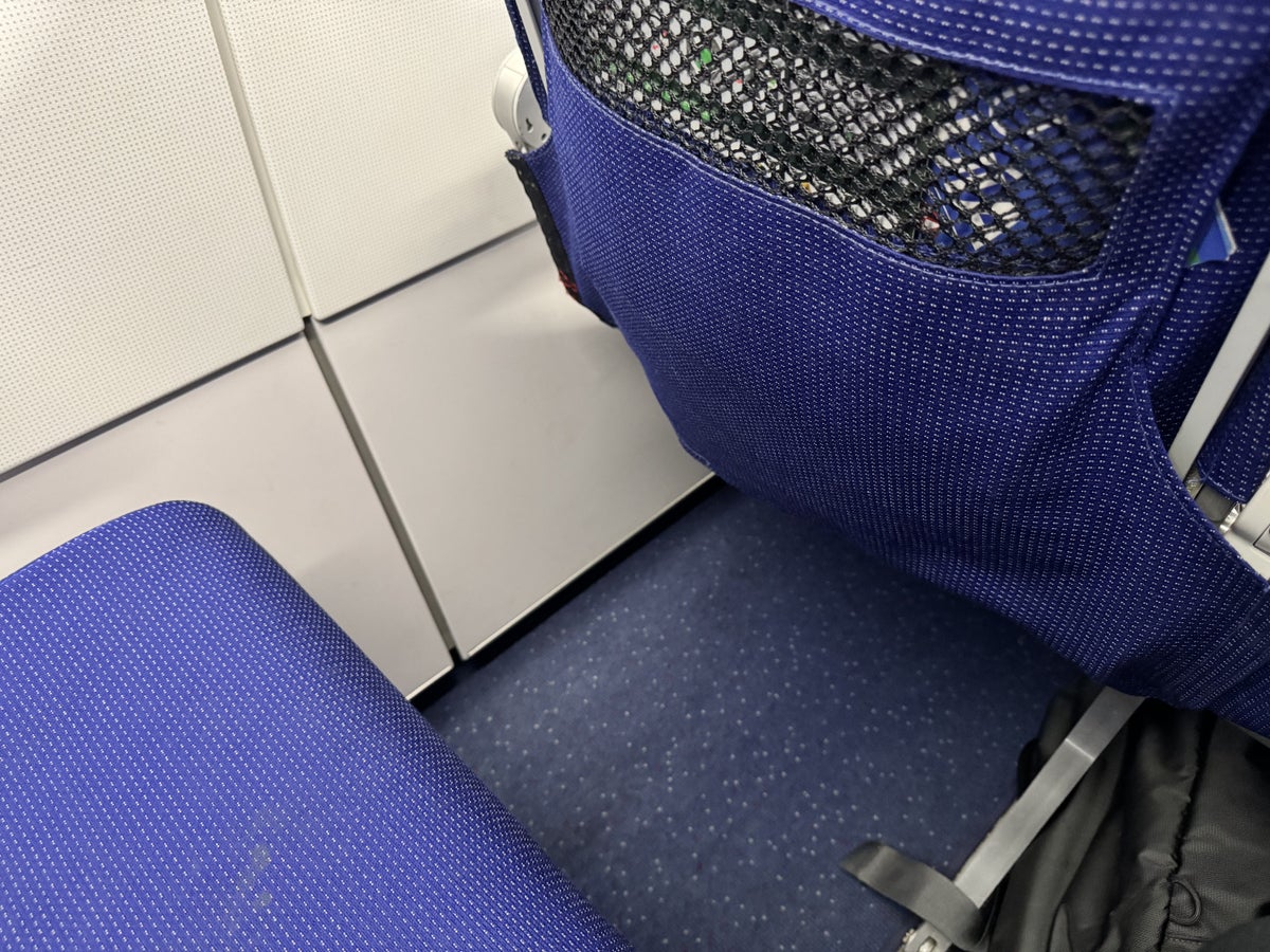 Viva Aerobus A320 Seat Pitch