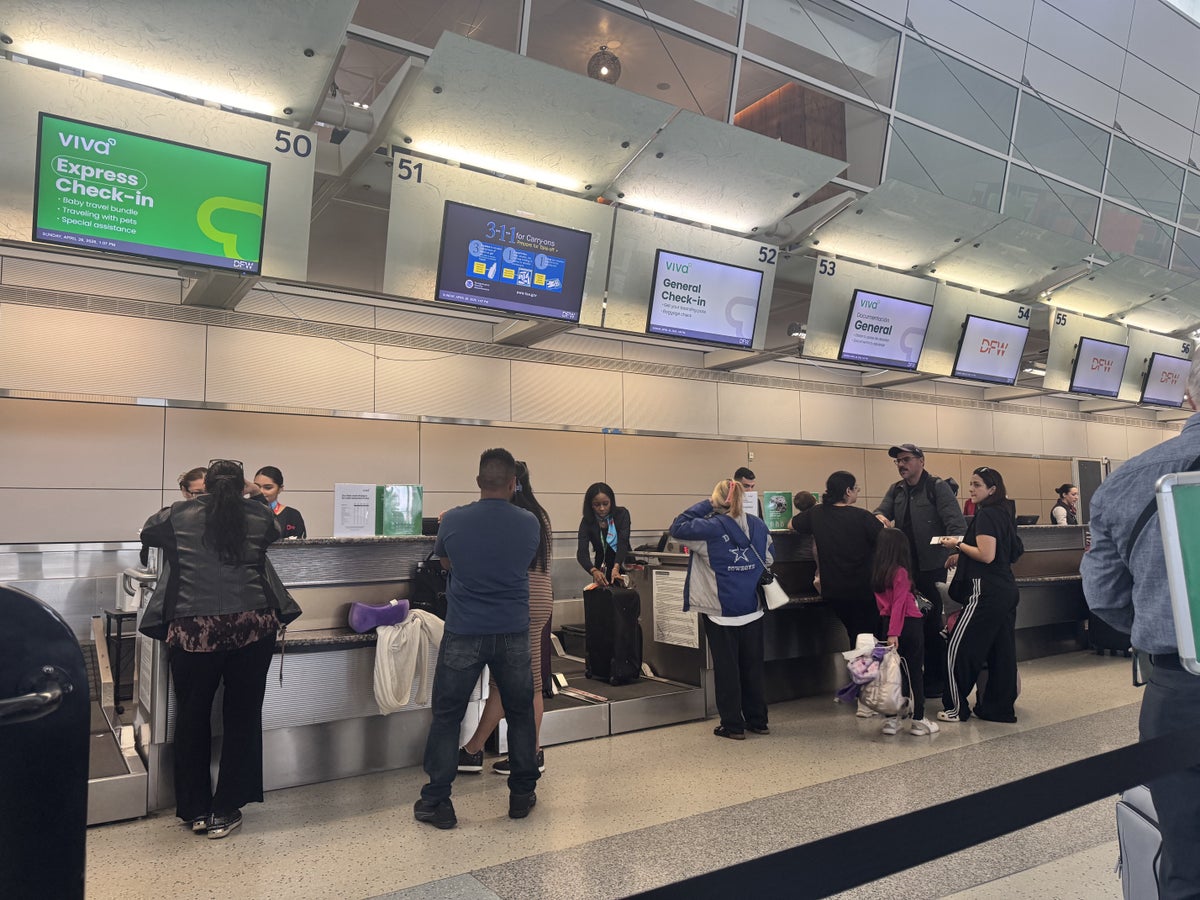Viva Aerobus Check In Counter DFW Viva Aerobus Check In Counter DFW