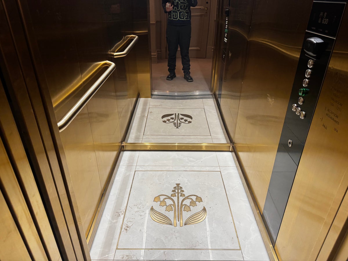 Waldorf Astoria Helsinki elevator