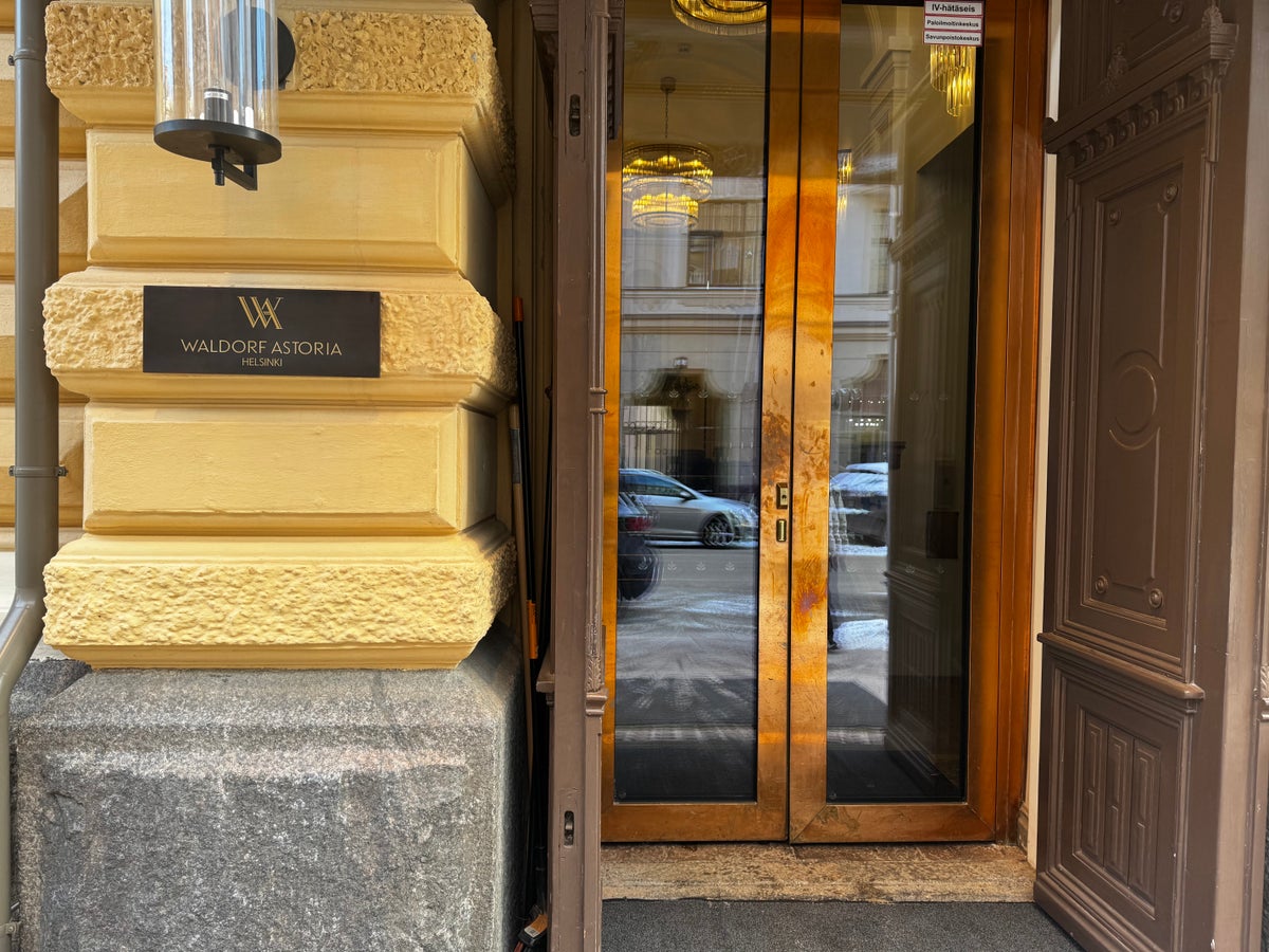 Waldorf Astoria Helsinki entrance