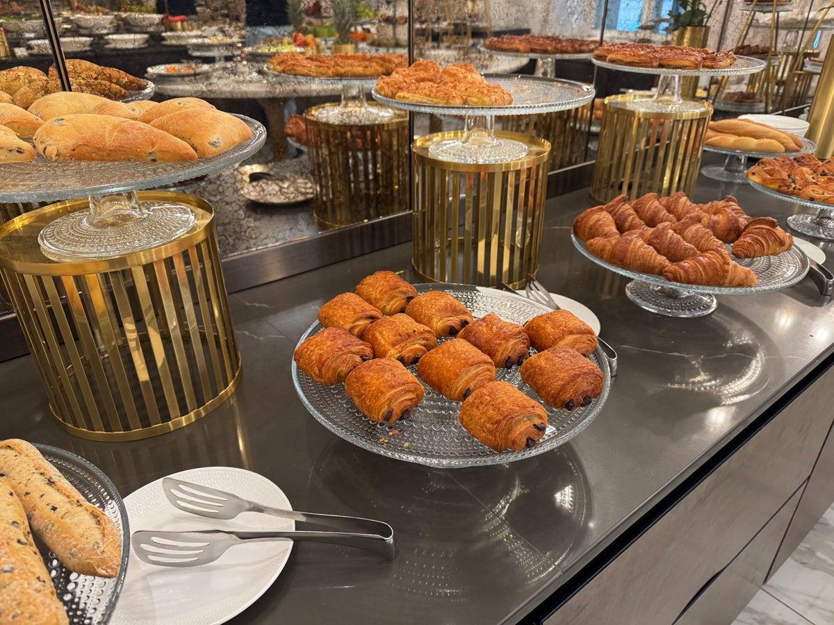 Waldorf Astoria Helsinki pastries closeup