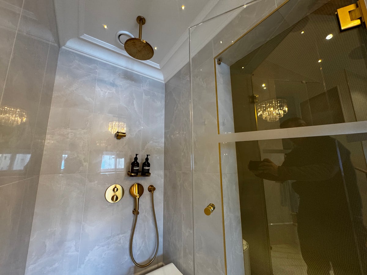 Waldorf Astoria Helsinki shower steam room