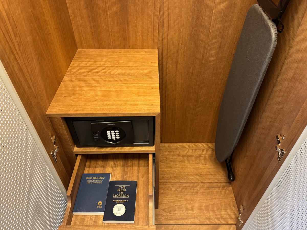 Westin Sao Paulo Marriott closet contents